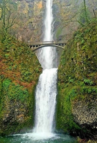 Columbia River Gorge Oregon - Multnomah Falls & bridge is 1 of the most photographed in the world