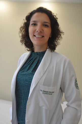 médica proctologista Alessandra Amaral