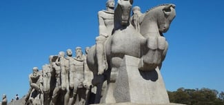 Monumento às Bandeiras