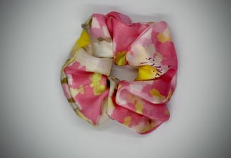 Marino's - accessoire mode - chouchou - motif floral - look tendance et lumineux