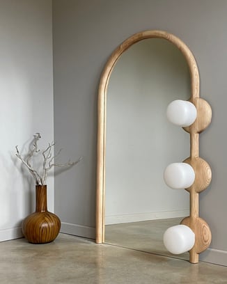 Miroir contemporain artisanale frêne