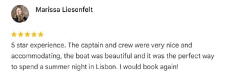 Image showing a review from one of our client that rent our catamaran