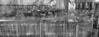 INTERIOR FABRICA PROCESO EMBOTELLADO
