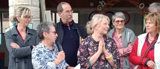 Dominique avec des lecteurs  