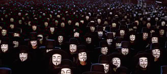 Des hommes masqués