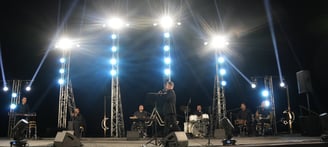 مهرجان امواج العقبة