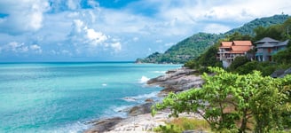 The photograph showcases a stunning coastal scene from Koh Samui, Thailand.