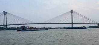 Vidyasagar Setu view from the Kolkata Heritage River Cruise