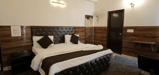 Hotel Kuber Murthal Super Executive Room