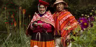 Pareja de esposos miembros de la Cooperativa Artesanal de Ollantaytambo