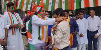 Vidya ke bharose Krishan Kumar Noida