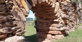 Bicame de Pedra Localizado na Cidade Histórica de Catas Altas