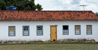 Uma Casa Histórica, no Centro Histórico de Cachoeira do Campo (distrito de Ouiro Preto/MG)