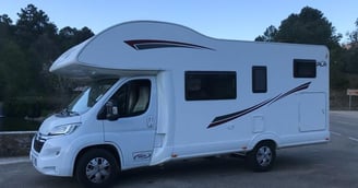 Autocaravana aventura sobre ruedas alquiler autocaravanas