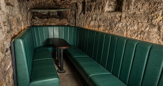 underground close in Edinburgh transformed into a whisky tasting room