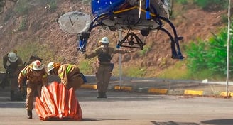 GIPS da GNR helitransporte combate a incêndios