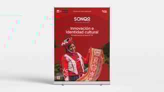 Mockup de roll up informativo de Sonqo Textilería Ancestral