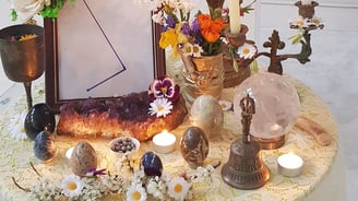 Ostara-la voix du symbole