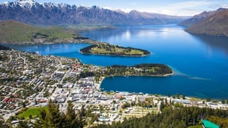 Queenstown best tourist attractions in newzeland