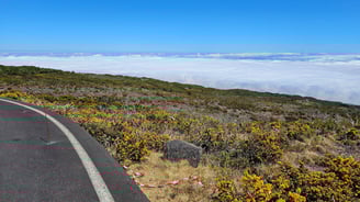 Point de vue mer de nuages du maido