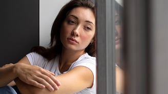 Diferença Entre Depressão e Tristeza: Como Identificar e Quando Buscar Ajuda 