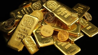 Gold Market Insights: Navigating Price Pressures and Global Dynamics