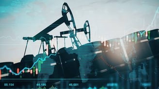 Oil Prices Dip but Stay on Track for Weekly Gains as Rate Cuts and Middle East Tensions Boost Market