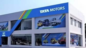 Tata Motors Q2 FY25 Earnings Preview: Despite Flat Revenue, Net Profit Expected to Show Robust Doubl