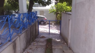 gradil e portão em aço