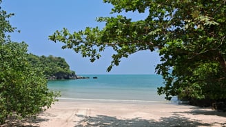 Lokkam Bay อ่าวลกกำ, Sawi Chumphon