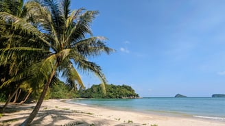 Lokkam Bay อ่าวลกกำ, Sawi Chumphon