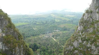 Nam Lot Cave, Chumphon Sawi