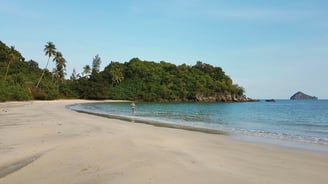 Lokkam Bay อ่าวลกกำ, Sawi Chumphon