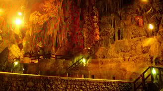foto da gruta são miguel em Gibraltar