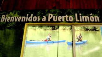 foto da placa de boas vindas em porto limon costa rica