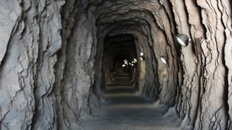 Foto do grande tunel em Gibraltar