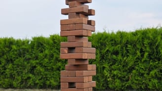 Jenga lauko žaidimas aukštas bokštas