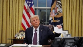 trump declares national emergency at the us southern border