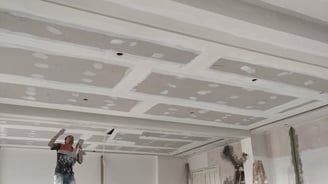 Innenausbau mit Deckenarbeiten