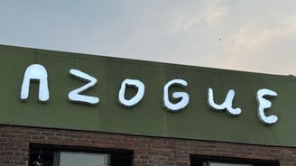 Estos son letras 3D de Acrilico