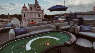 Chill room Vilnius pokerio stalo nuoma su pristatymu