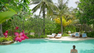 waldorf-astoria-ithaafushi-maldives-main-pool-model-2