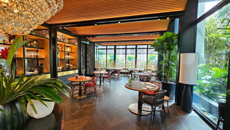 artyzen-singapore-quenino-restaurant-seating