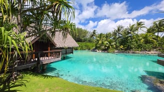 four-seasons-bora-bora-ovewater-spa