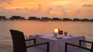 park-hyatt-maldives-sunset-dining-2