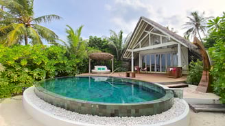 milaidhoo-maldives-beach-villa-pool-2