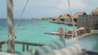 waldorf-astoria-ithaafushi-maldives-overwater-villa-pool-2