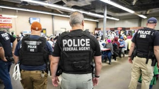 Federal Agents arrest illegal migrants in Mississippi 
