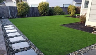 Artificial turf installation in Menlo Park with clean drainage and pet-friendly layout
