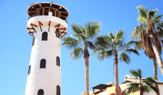 Foto do farol em Cabo San Lucas, México.